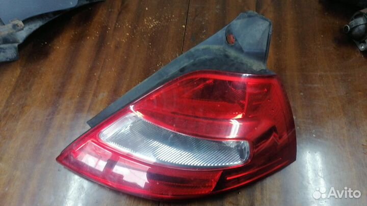 Фонарь задний правый рено Меган 2 хэтчбек оригинал