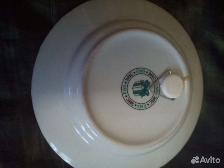 Настенная тарелка