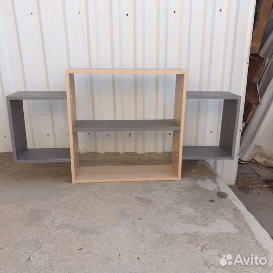 Книжные полки навесная