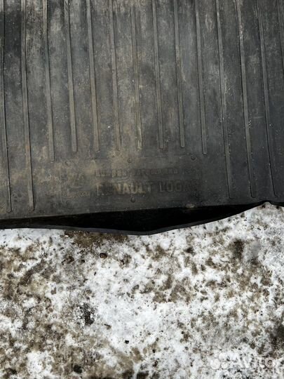 Ковер в багажник renault Logan