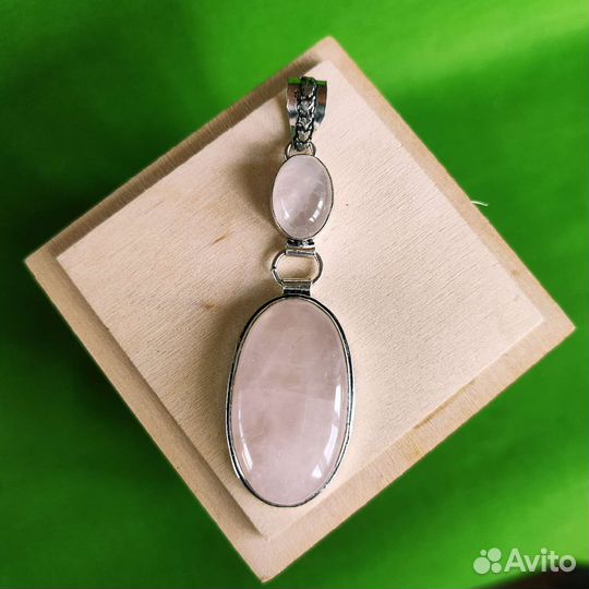 Кулон розовый кварц