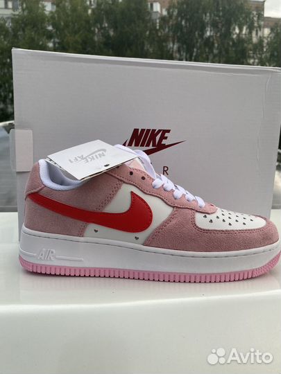 Кроссовки Nike Air Force 1 Valentine’s Day