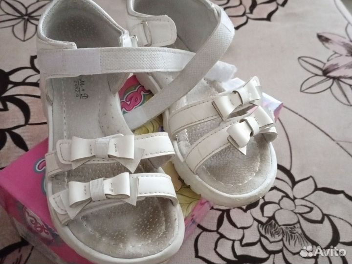 Босоножки для девочки