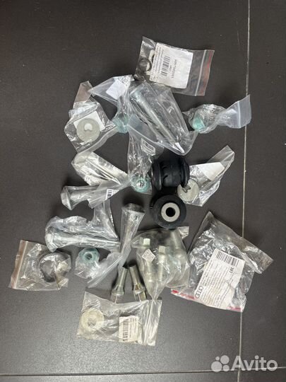 Водяная помпа Volkswagen Tiguan