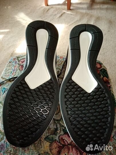 Кроссовки Nike орегинал 100%