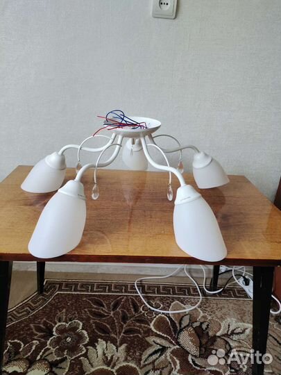 Люстра - светильник