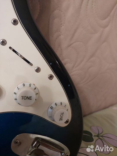 Электрогитара ashtone st 200