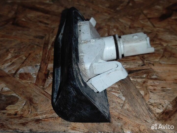 Подсветка номера Citroen Berlingo B9 1.6 2009