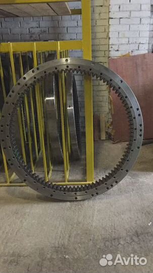 Подшипник повотора (круг) Komatsu PC 220-7