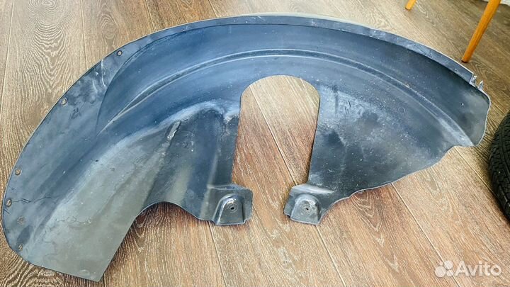 Подкрылок volvo
