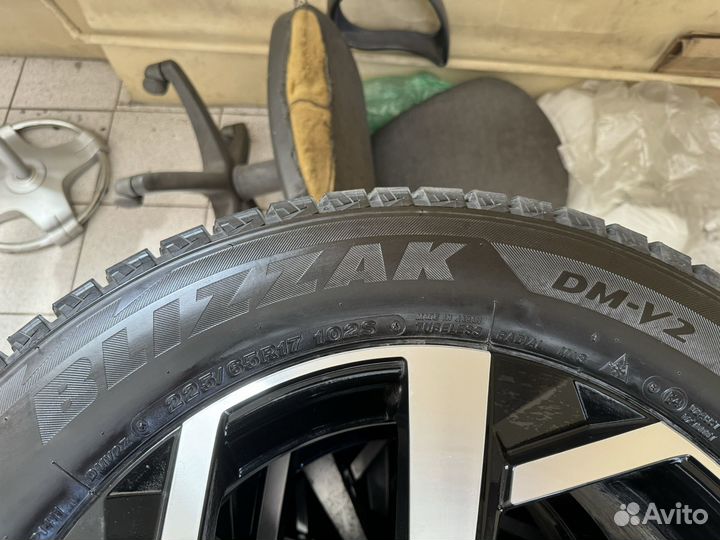 Зимние колеса Bridgestone 225/65/R17