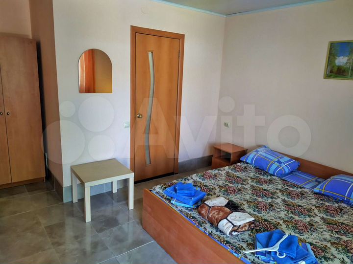 Дом 25 м² на участке 1 сот.