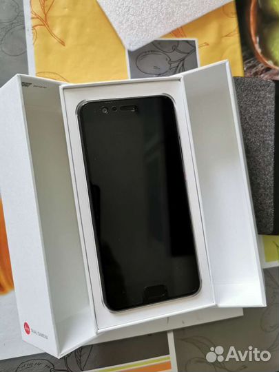 HUAWEI P10 Dual sim, 4/32 ГБ