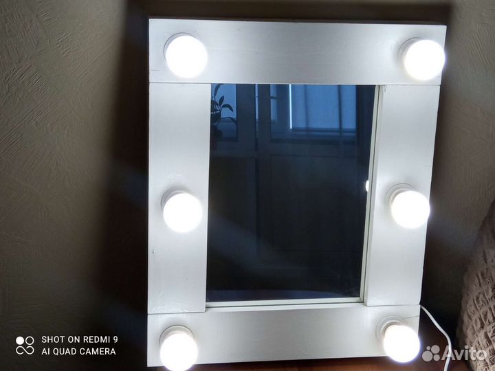 Зеркало гримерное с подсветкой