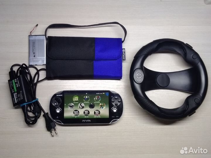 PS Vita 1006 Fat прошита,с флешкой 64 GB-35 игр