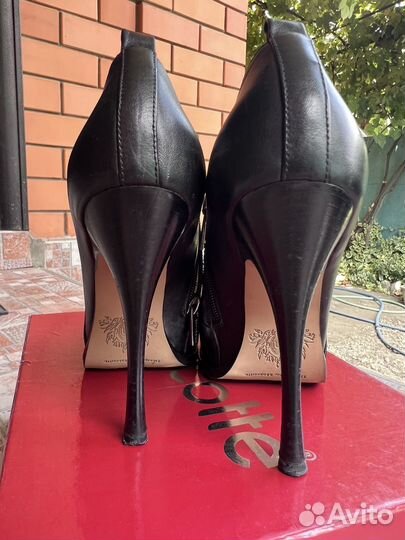 Ботильоны на высоком каблуке Mascotte