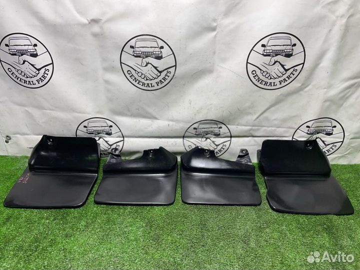 Брызговик Toyota Land Cruiser Prado KZJ95 1KZ 1997