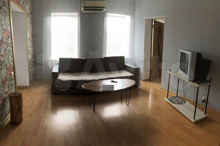 2-к. квартира, 45 м², 1/3 эт.