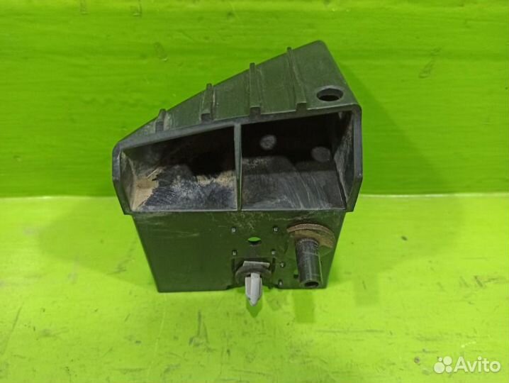 Кронштейн бампера задний правый Ford Kuga 2 CBS