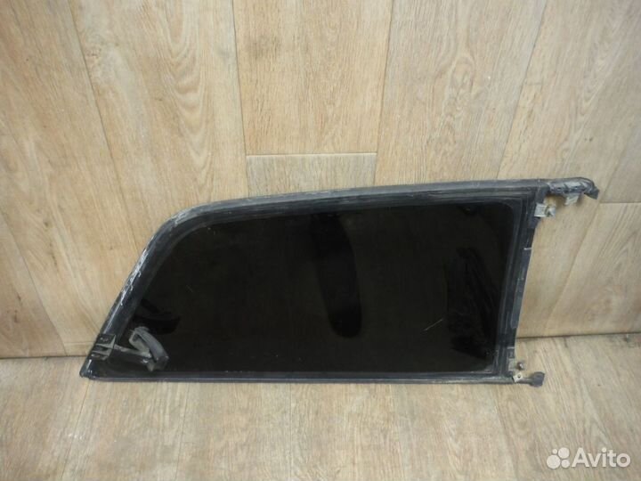 Стекло кузова заднее левое №93 A3 8L 1997