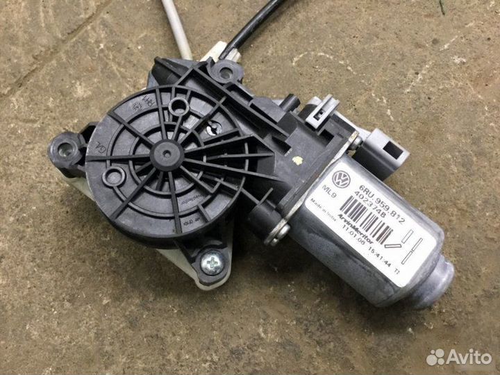 Стеклоподъемник задний Volkswagen Polo После 2011