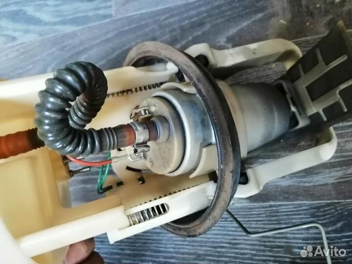 Насос топливный BMW 3er E46 M52TU