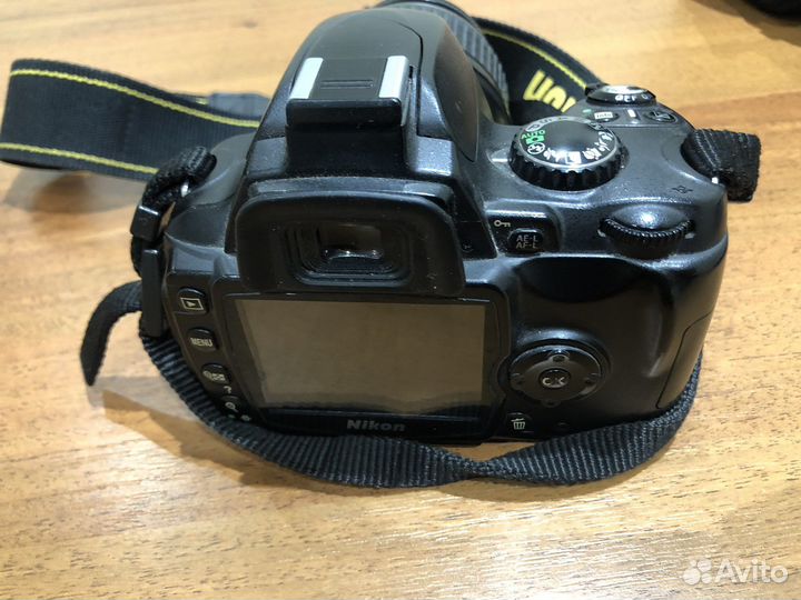 Зеркальный фотоаппарат nikon d40