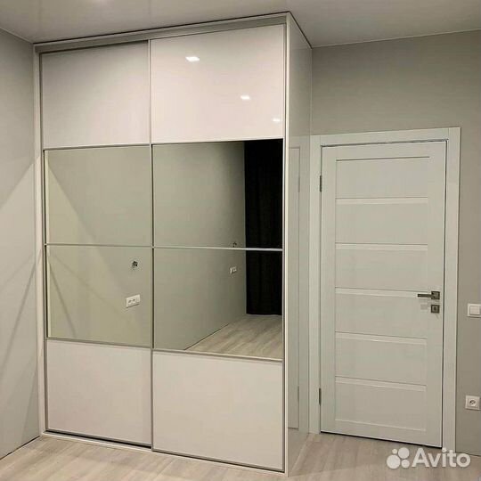 Шкаф в детскую