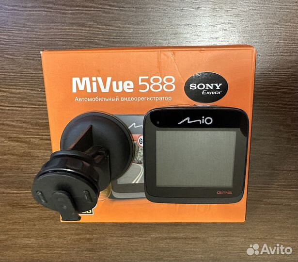 Видеорегистратор Sony Mivue 588