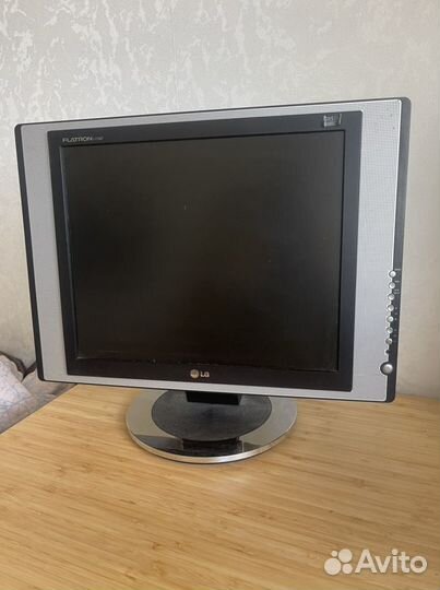 Монитор LG