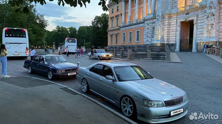 Nissan Laurel 2.5 AT, 2001, 350 000 км