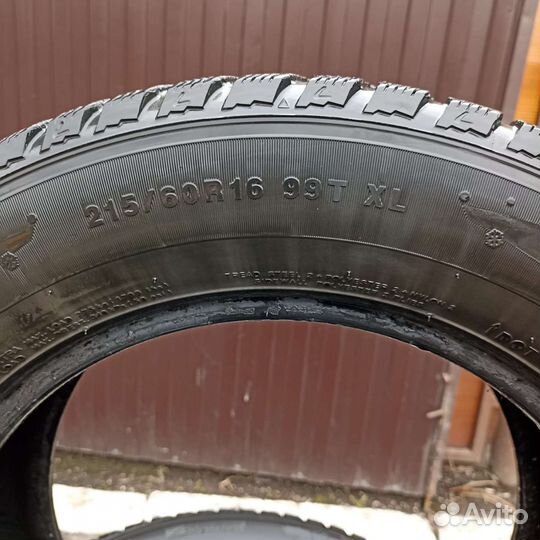 Kumho I'Zen KW22 215/60 R16