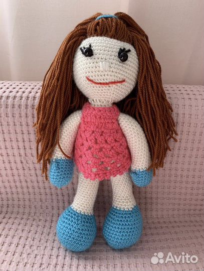 Кукла вязаная