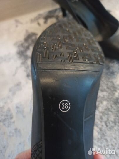 Туфли женские 38 размер черные