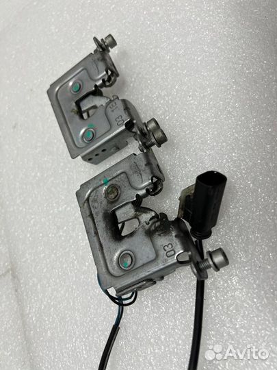 Замок капота в сборе правый Bmw X5 F15 N57D30A