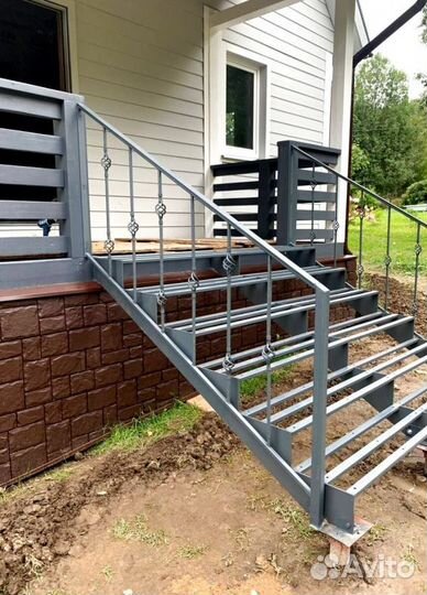 Лестницы на металлокаркасе под ключ