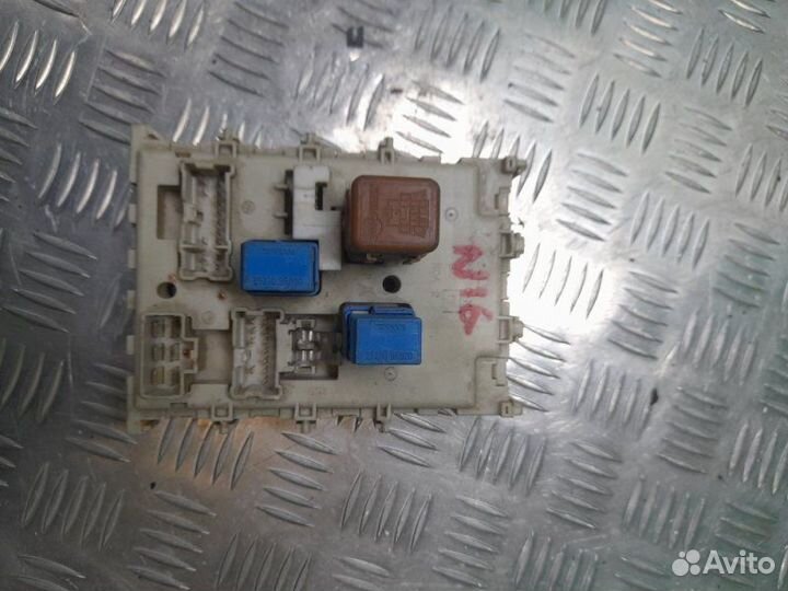 Блок предохранителей Nissan Almera N16 хечбэк 1.5