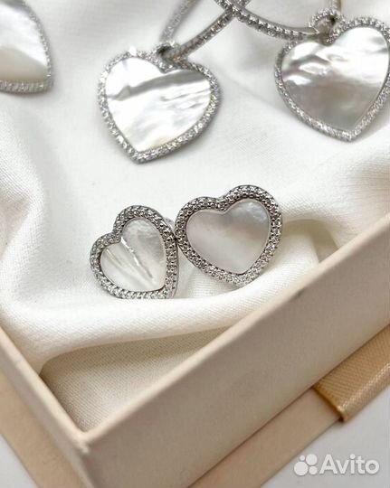 Серьги и кольцо apm Monaco