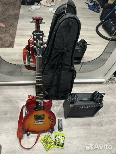 Электро гитара с комбиком