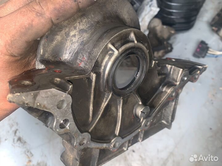 Крышка двигателя передняя megane 2