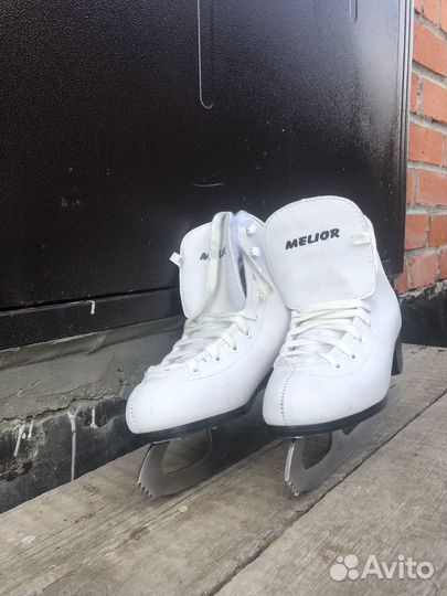 Коньки фигурные