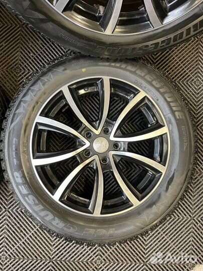 Колеса в сборе Volkswagen Tiguan 215/60R17