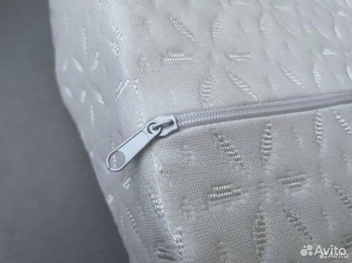 Ортопедическая подушка с эффектом памяти