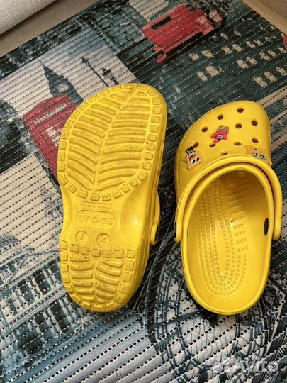 Crocs сланцы