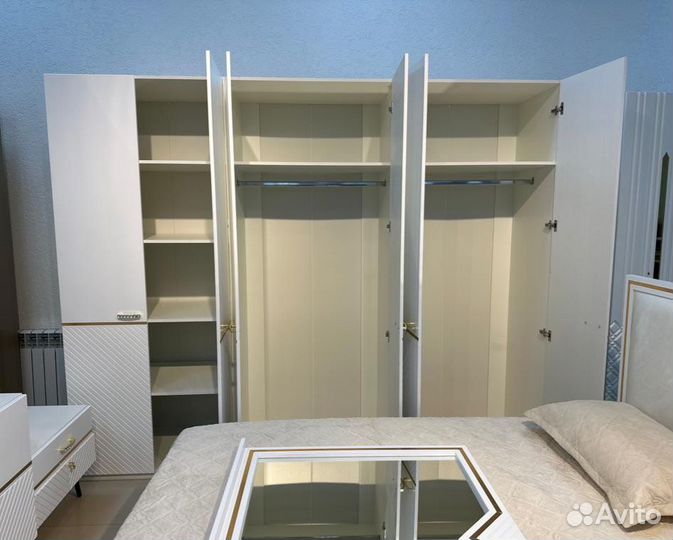 Спальный гарнитур Парма