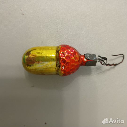 4 елочных игрушки