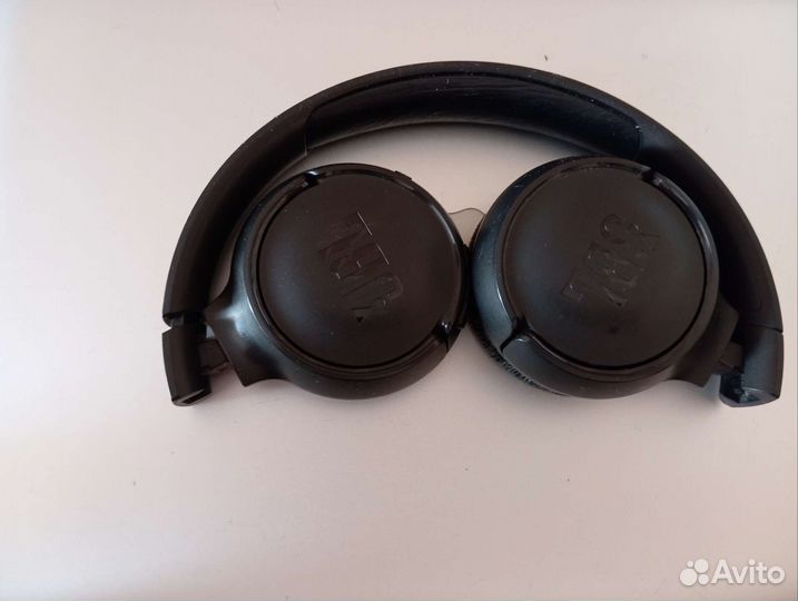 Беспроводные наушники JBL tune500BT