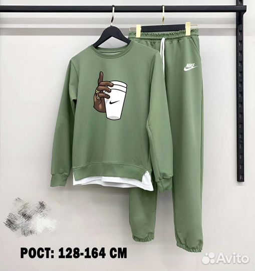 Спортивный костюм Nike для мальчика 128/164