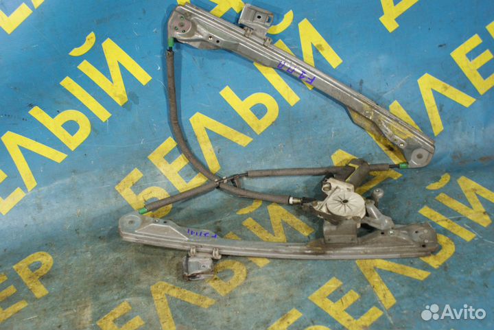 Передний правый стеклоподъемник Ford Focus 1