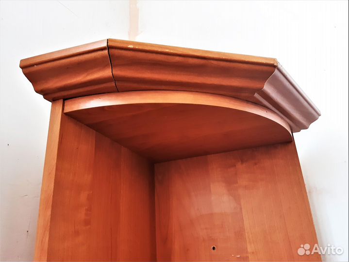 Угловая настенная полка, карниз съёмный